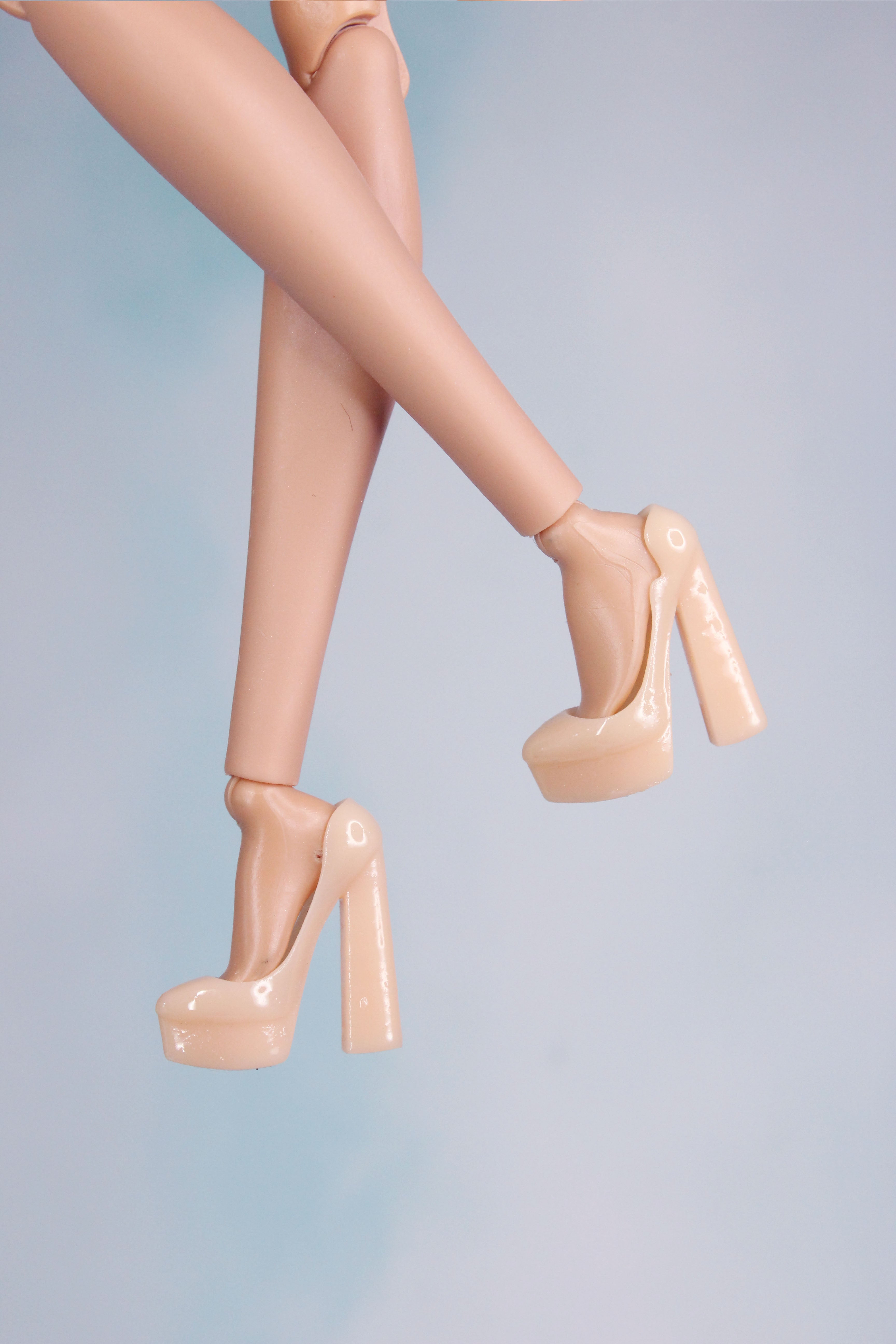 Barbie MTM Shoes - Medium Flatform Point Pumps (6 colors)
