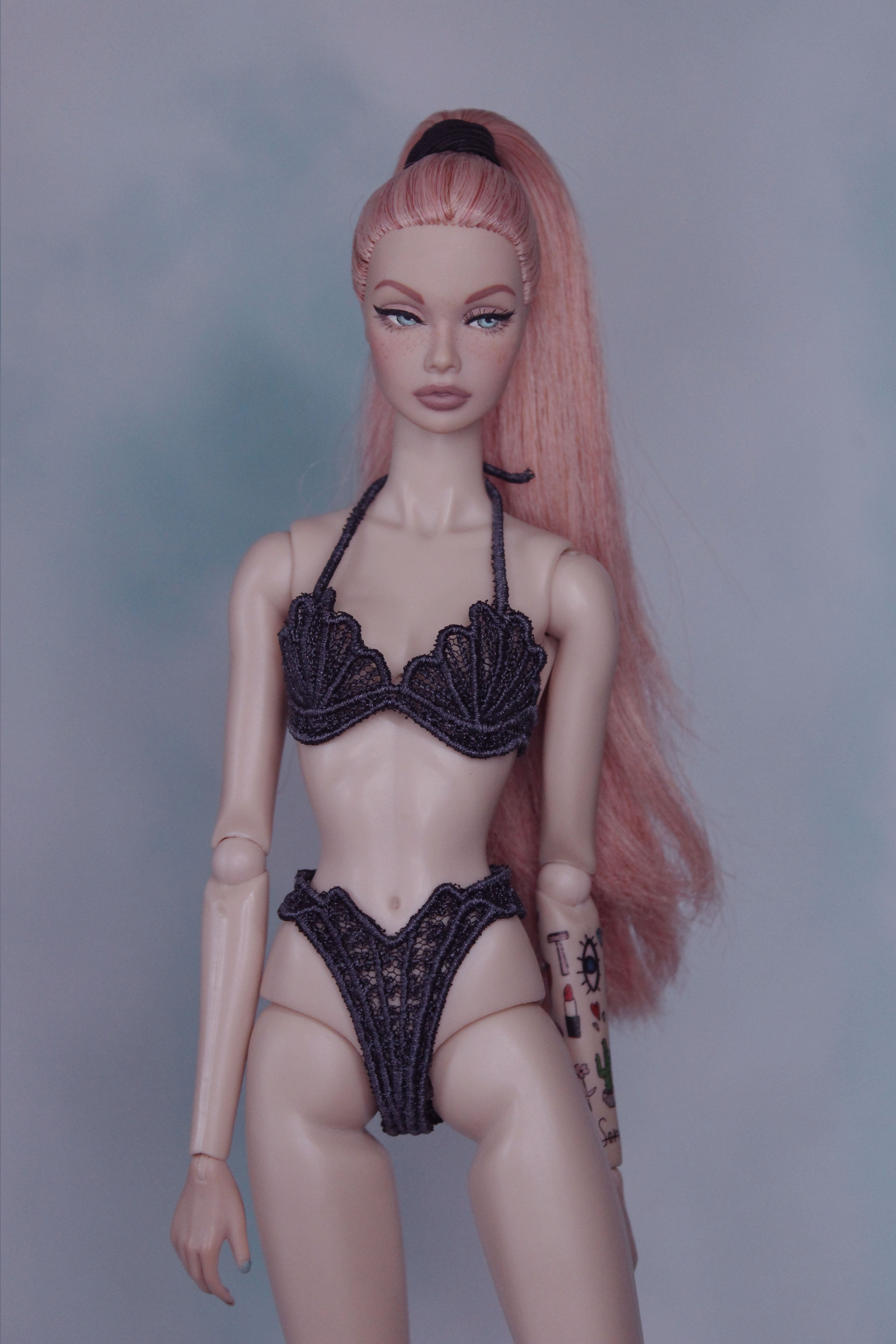 Integrity Toys/ Janchor dolls/ Barbie/ 1/6 dolls BIKINI- The Shell