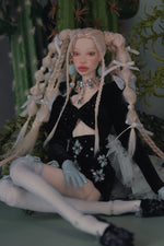 Load image into Gallery viewer, OOAK ZURI - Pale skin (Albino)
